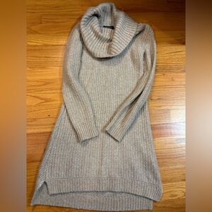 White House Black Market tan tunic sweater